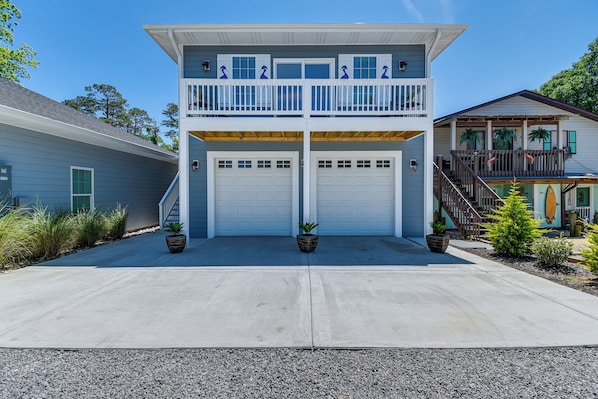 Interior - 1 Mi to Beach & Pier! Chic Ocean Isle Studio (Ocean Isle Beach)