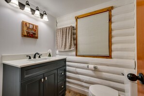 Huis (3 Bedrooms) | Badkamer | Een douche