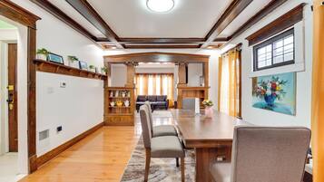 Apartemen (4 Bedrooms) | Interior