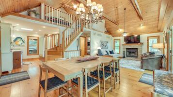 House (2 Bedrooms) | Private kitchen | Microwave, oven, stovetop, dishwasher