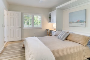 Apartment (2 Bedrooms) | Interior - Waterfront Nokomis Condo < Half Mile to Beach! (Nokomis)