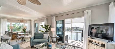 Apartment (2 Bedrooms) | Front of property