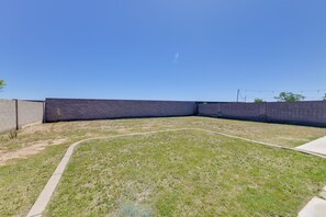 House (4 Bedrooms) | Interior - Casa Grande Home Near Golf, Dining & Shops! (Casa Grande)