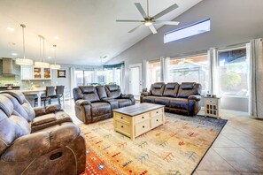 House (3 Bedrooms) | Interior