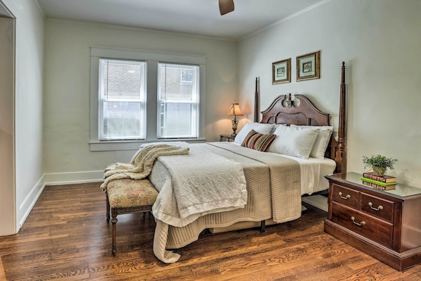 House (2 Bedrooms) | Interior