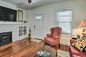 House (2 Bedrooms) | Interior - Dog-friendly Bungalow: 1 Block to Avondale Dining! (Birmingham)