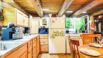 House (1 Bedroom) | Interior