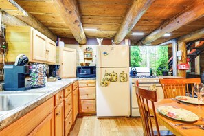 House (1 Bedroom) | Interior