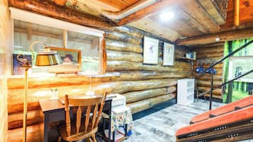 House (1 Bedroom) | Interior