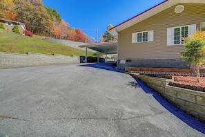 House (3 Bedrooms) | Interior - Laptop-friendly Appalachian Mountain Retreat! (Norton)