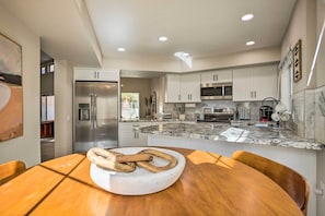 House (2 Bedrooms) | Interior - Golf Course View, Community Perks: Surprise Home (Surprise)