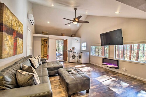 Deck & Grill: Pet-friendly Lakeside Cabin