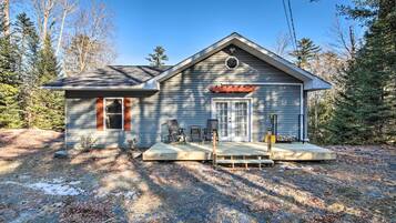 House (4 Bedrooms) | Front of property