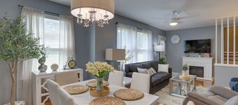 Modern Birmingham Escape w/ Yard + Fire Pit!