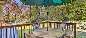 Modern Birmingham Escape w/ Yard + Fire Pit!
