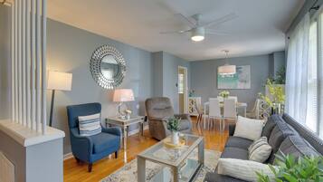 House (4 Bedrooms) | Front of property