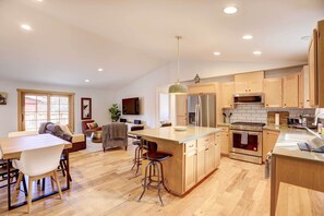 House (3 Bedrooms) | Interior - Pet-friendly Bend Rental, Walk to Galveston Ave! (Bend)
