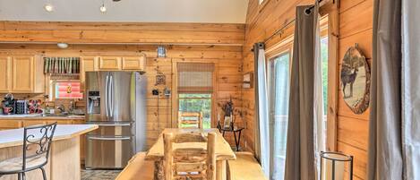 House (2 Bedrooms) | Interior