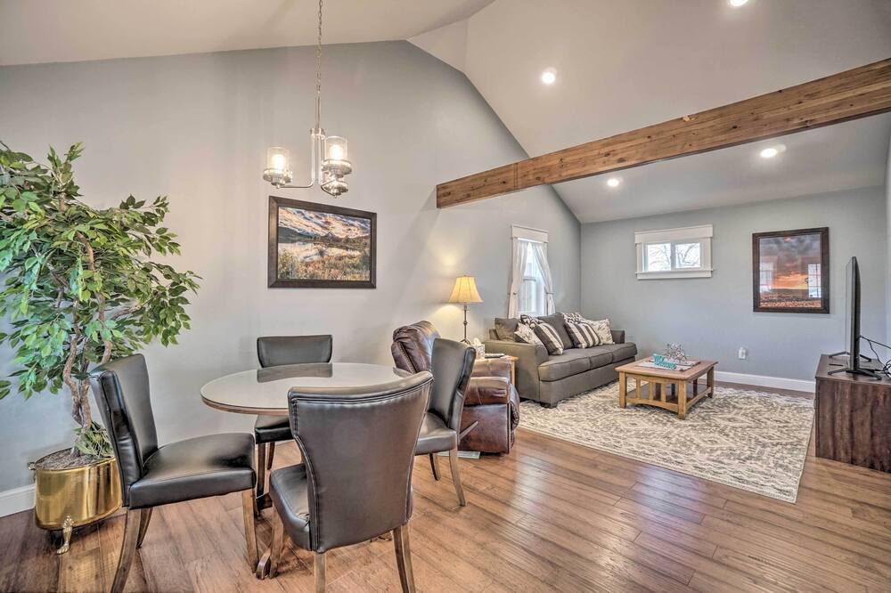 Charming Cheyenne Home ~ 1 Mi to Downtown! - Burns, WY