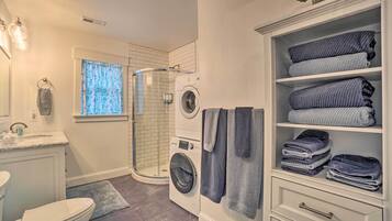 House (1 Bedroom) | Interior