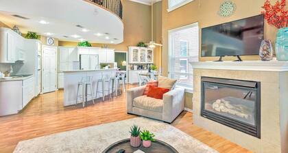 Beautiful Montgomery Home w/ Lakefront Deck!