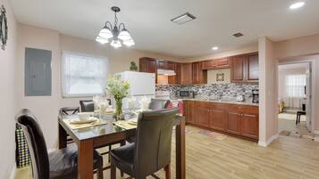 Casa (3 Bedrooms) | Parte interna