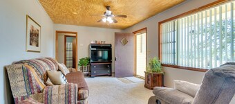 Charming Subiaco Getaway Near Arkansas River!