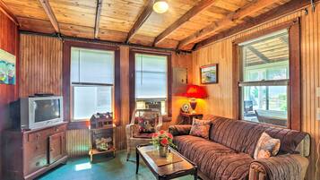 Cottage (3 Bedrooms) | Interior