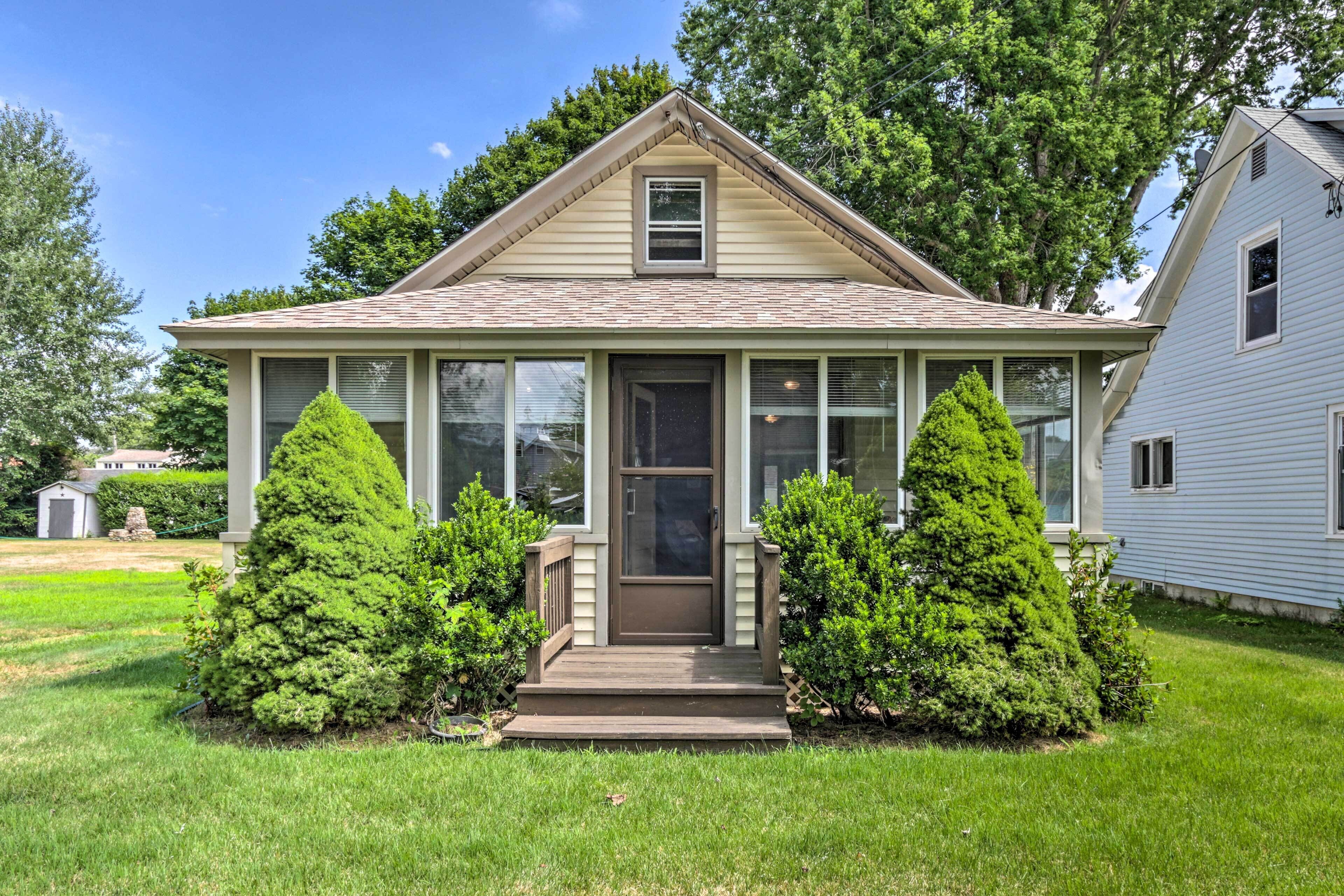 Cottage (3 Bedrooms) | Front of property