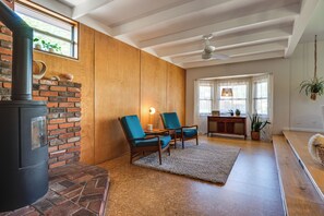 Unclassified image, 5 of 64, button - < 3 Mi to Pearl St: Home w/ Large Yard in Boulder (Boulder)