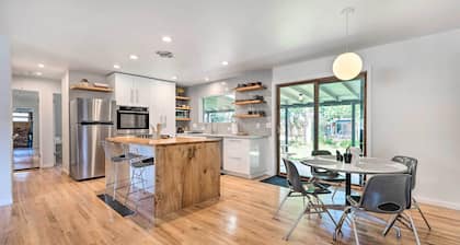 < 3 Mi to Pearl St: Home w/ Large Yard in Boulder