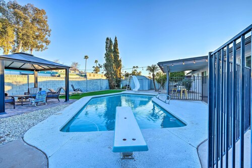 Mesa Home w/ Outdoor Pool - 2 Mi to Sloan Park!