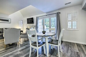 Apartment (1 Bedroom) | Interior