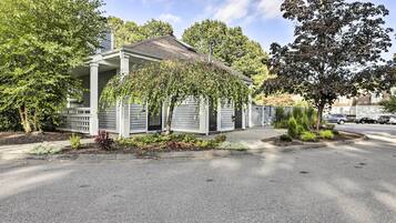 Apartment (1 Bedroom) | Interior