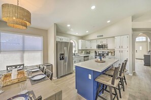 單棟房屋 (3 Bedrooms) | 內部
