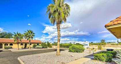 Casa Grande Getaway w/ Access to Golf Course!