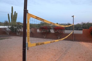 Interior - North Phoenix Desert Gem w/ Yard & Hot Tub! (Phoenix)