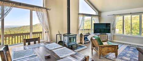 House (3 Bedrooms) | Depan hartanah