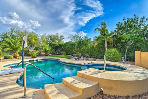Luxe Apache Junction Escape w/ Pool & Hot Tub
