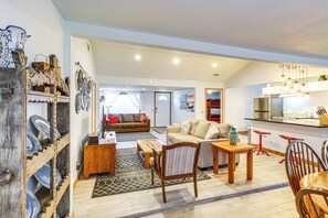 House (3 Bedrooms) | Interior