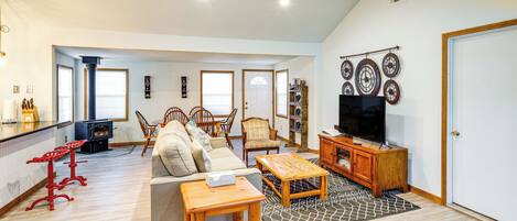 House (3 Bedrooms) | Front of property