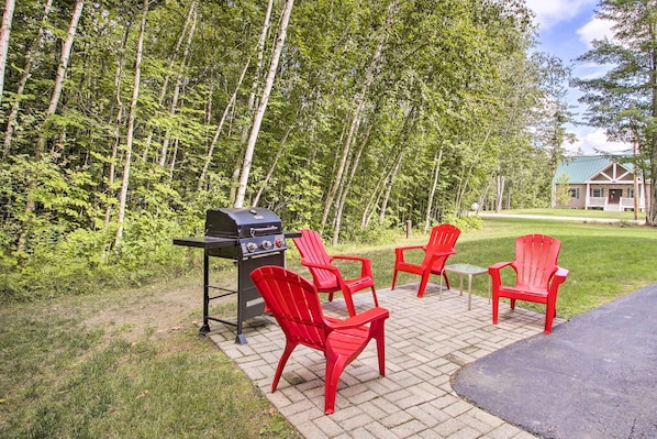 House (3 Bedrooms) | Interior - Readfield Retreat w/ Lake Maranacook Views! (Readfield)