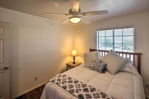 House (3 Bedrooms) | Interior - Lake Havasu City Home w/ Patio ~ 3 Mi to Lake (Lake Havasu City)