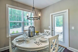House (4 Bedrooms) | Interior