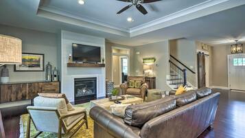 House (4 Bedrooms) | Interior