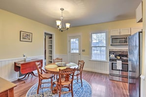 House (4 Bedrooms) | Interior