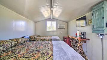 Apartment (0 Bedroom) | Interior