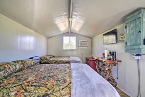 Apartment (0 Bedroom) | Interior