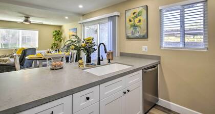 Arizona Condo w/ Community Pool & Hot Tub