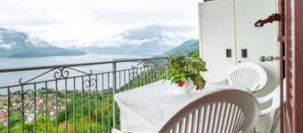 義大利美麗湖景陽台